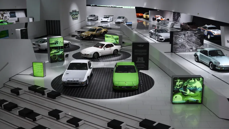 Выставка "Forever Young" в музее Porsche