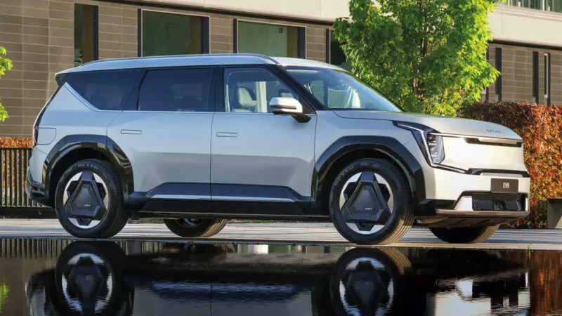 Владельцы Kia EV9 жалуются на отказы батареи и длительные сроки устранения