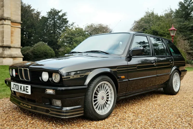 Задняя часть BMW Alpina B6 2.7 Touring