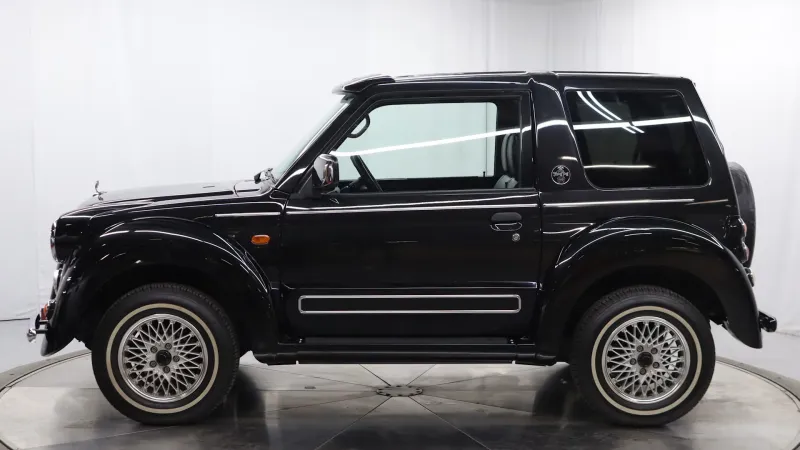 Оригинальный классический автомобиль от Mitsubishi