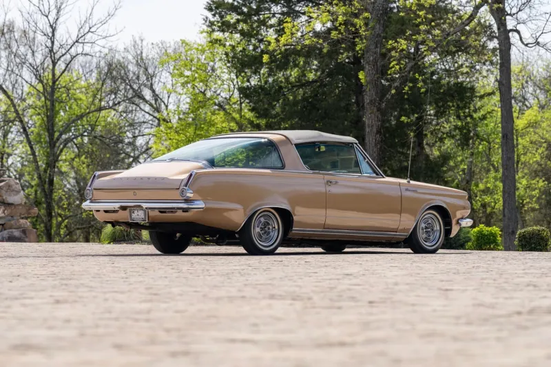 Редкий экземпляр: Plymouth Barracuda Targa 1964 с пробегом 52 000 миль