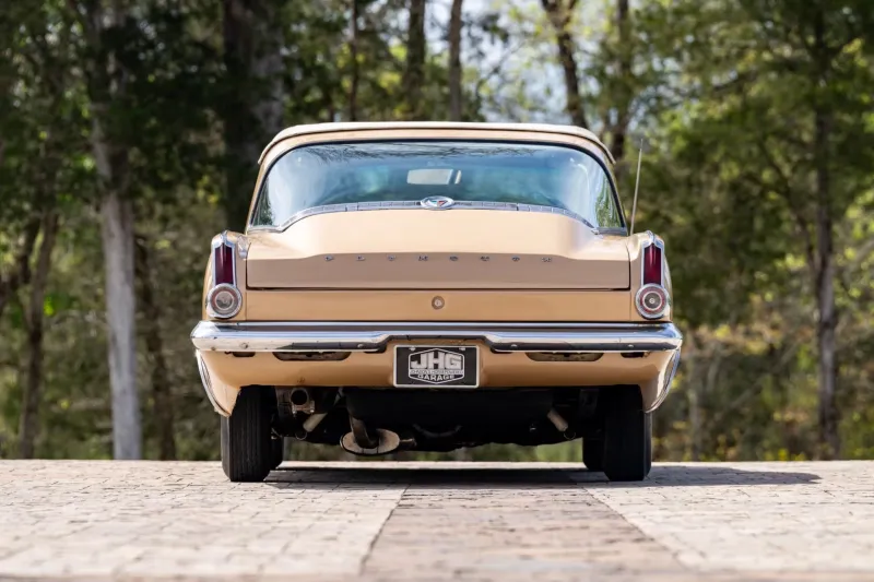 Этот прототип Plymouth Barracuda Targa 1964 года избежал забвения и проехал 52 000 миль