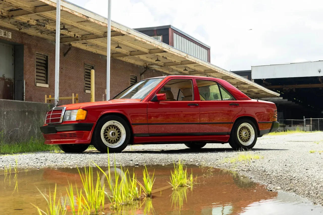 Турбированный Mercedes 190E Callaway 1984 года на торгах