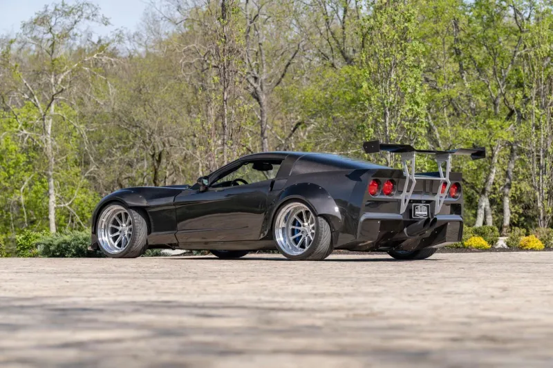 Тюнинг от Black Manta: 35 см дополнительной ширины для Corvette