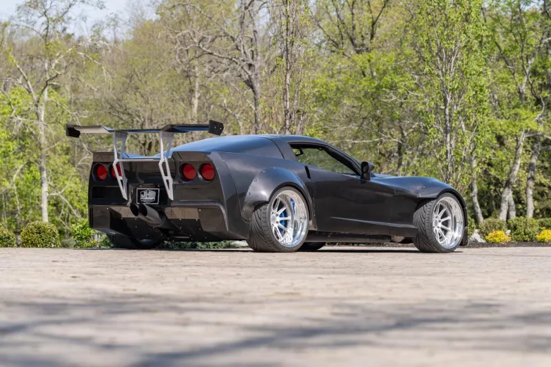 Black Manta против серийного ZR1: сравнение пропорций