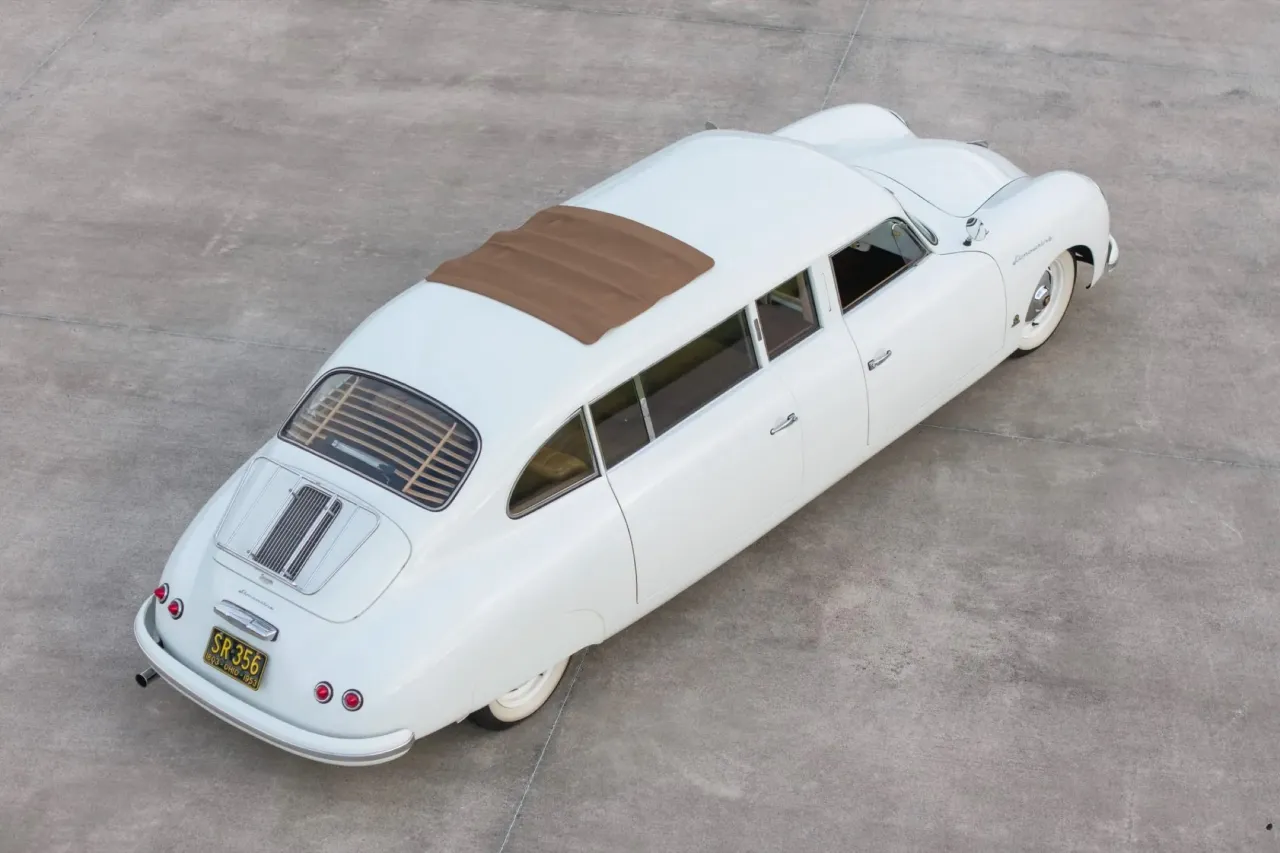 Уникальный растянутый кузов классического Porsche 356 1953 года
