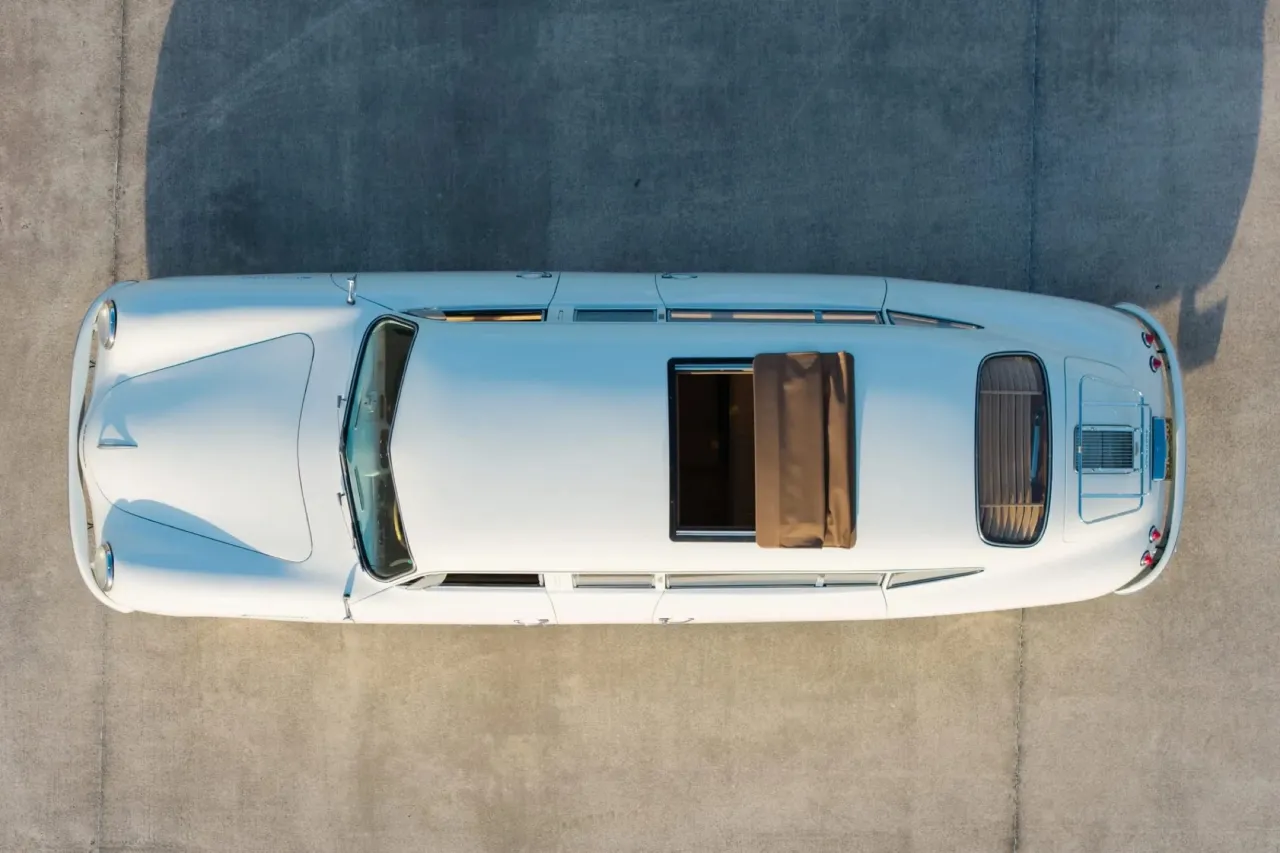 Задняя часть кастомного Porsche 356 с оппозитным мотором 1.6 литра
